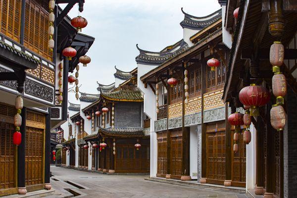 逃离违建房屋2