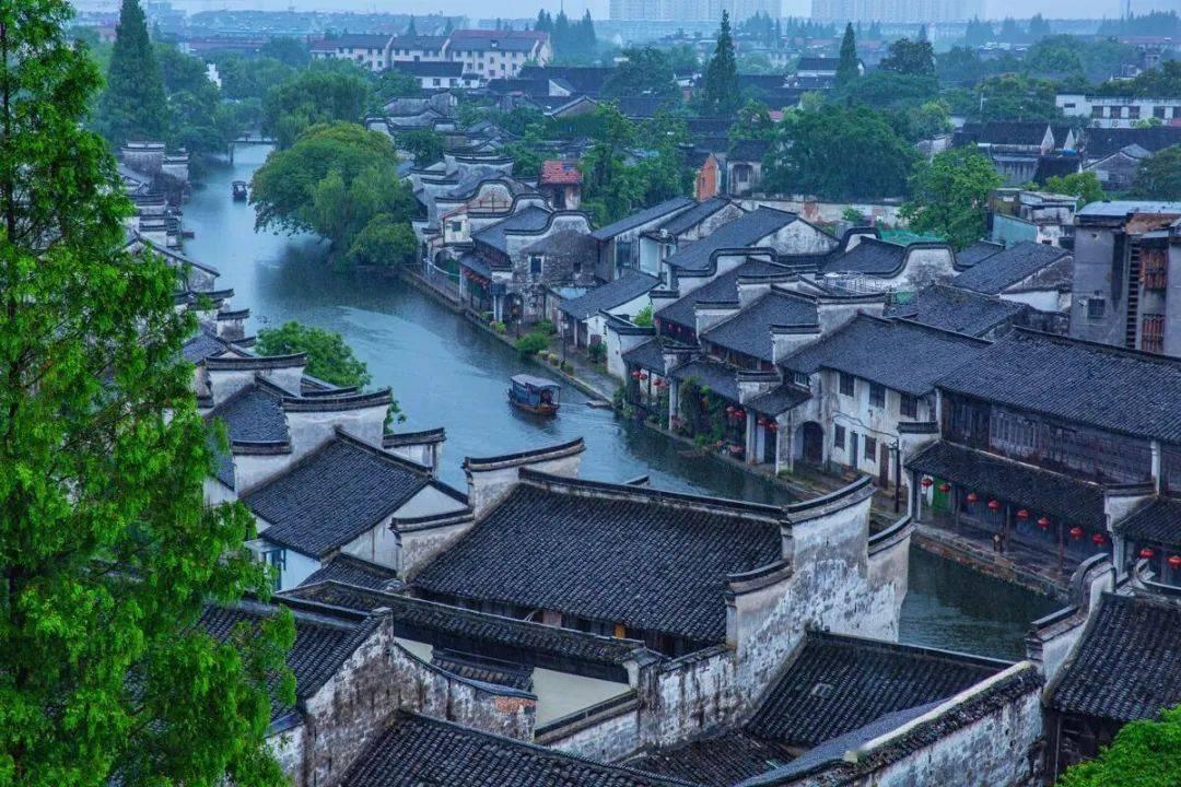 “校花”陈皖枝：因被丈夫宠爱，把自己养到3百斤，最终睡塌2张床